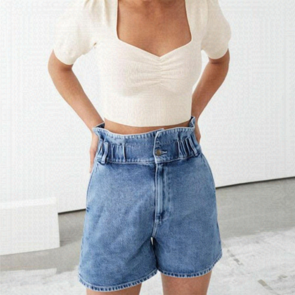 & Other Stories Paperbag Waist Jeans Shorts